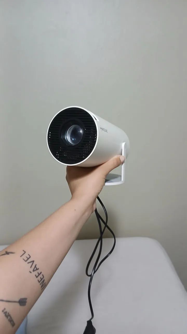 Mini projetor portátil - Foto 2