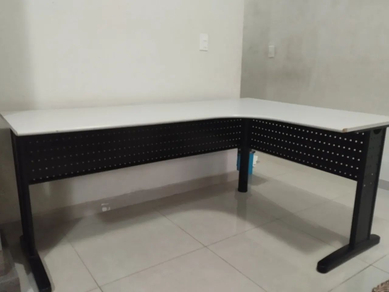Mesa de escritório ótimo estado. - Foto 4