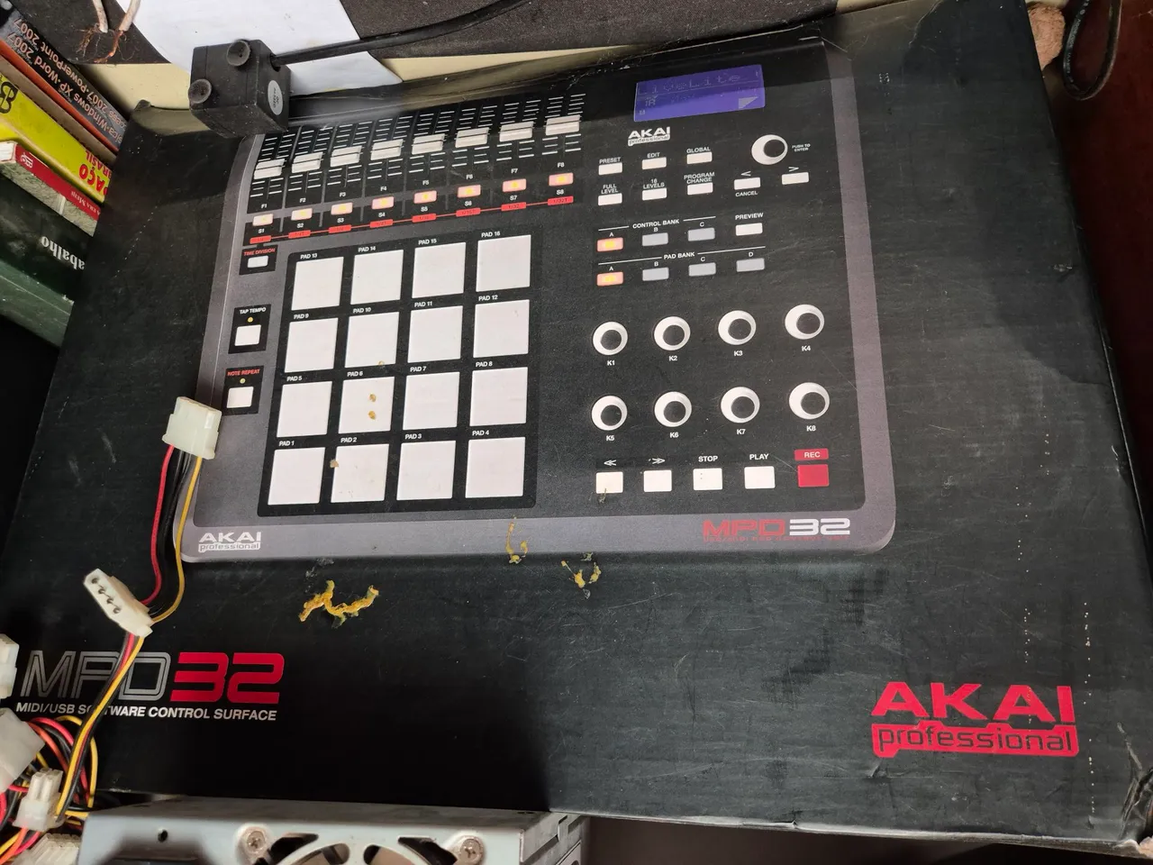 mpd 32 akai