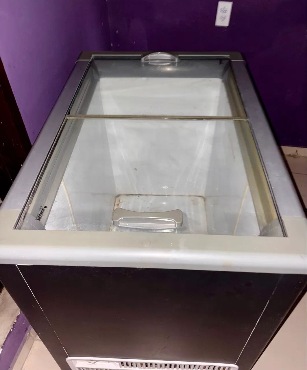 Freezer Fricon 311L