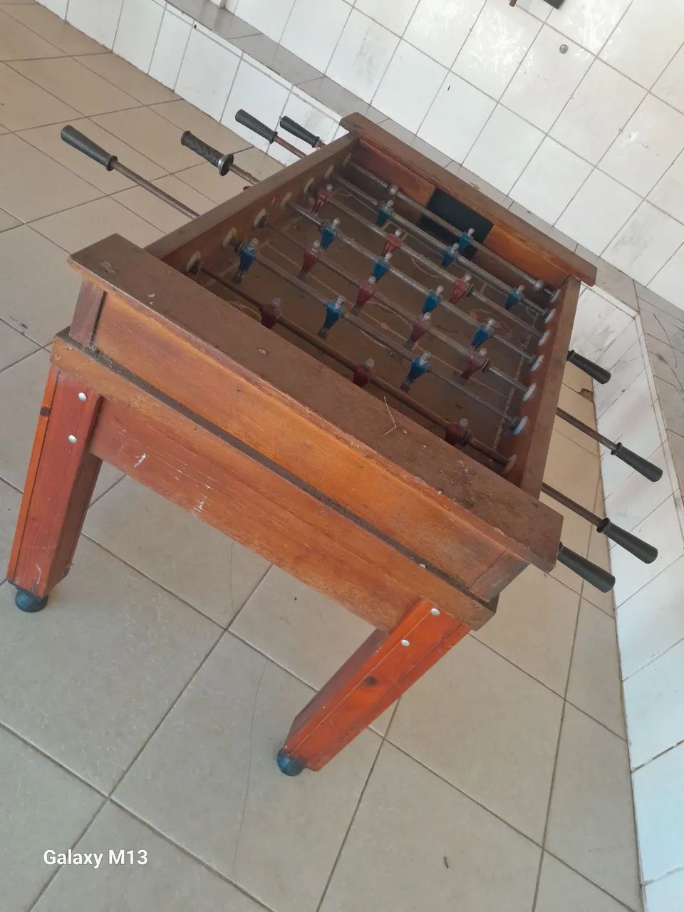 Vendo 2 Mesas de bilhar completa  preço a combinar e 1 de pibolim  - Foto 4