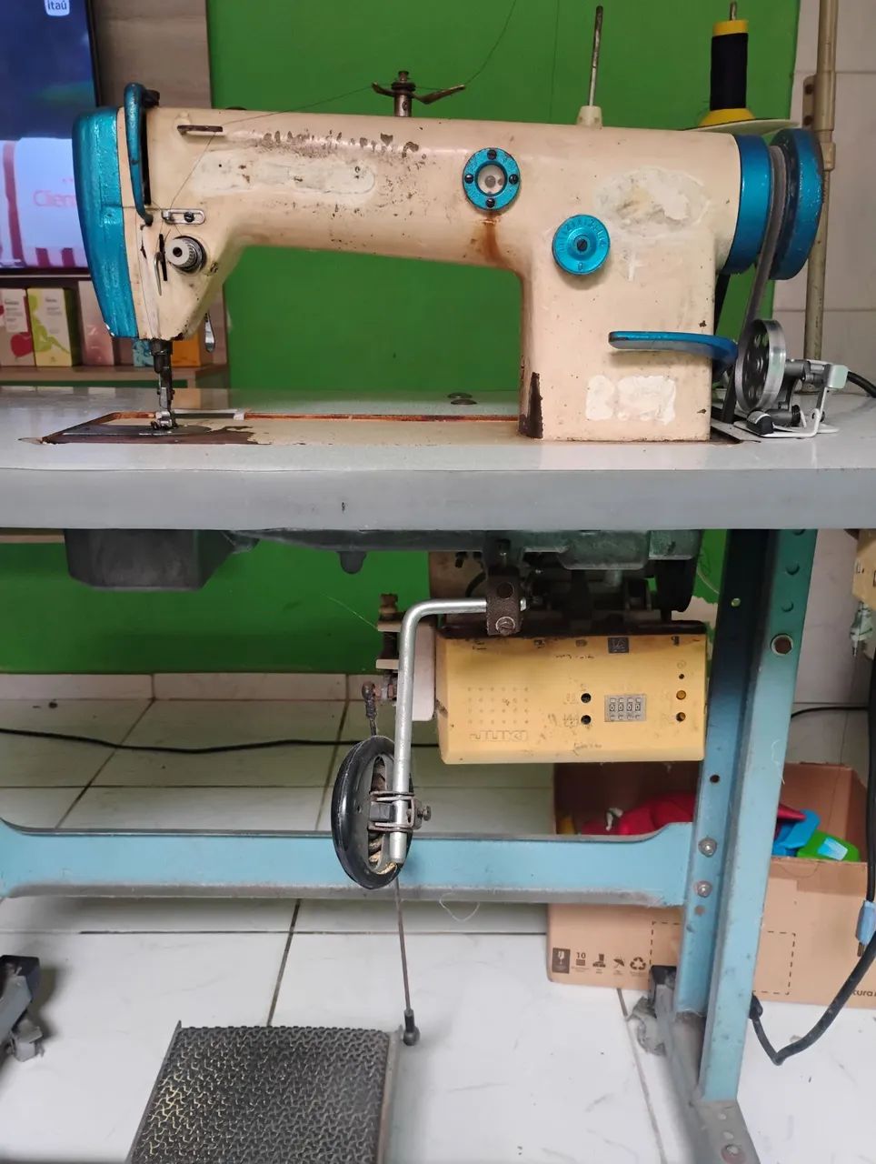Máquina de costura reta industrial 