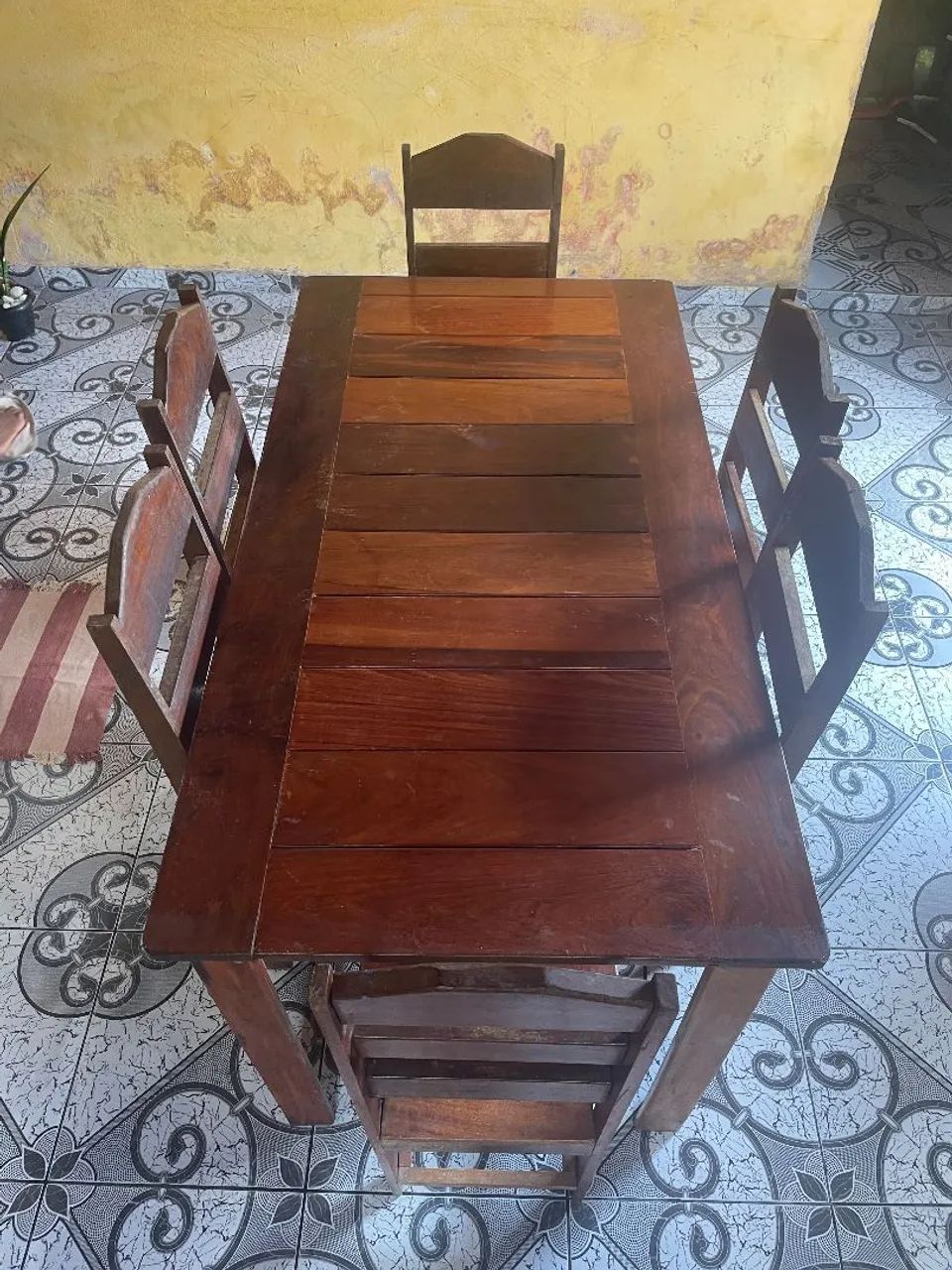 Mesa com cadeiras