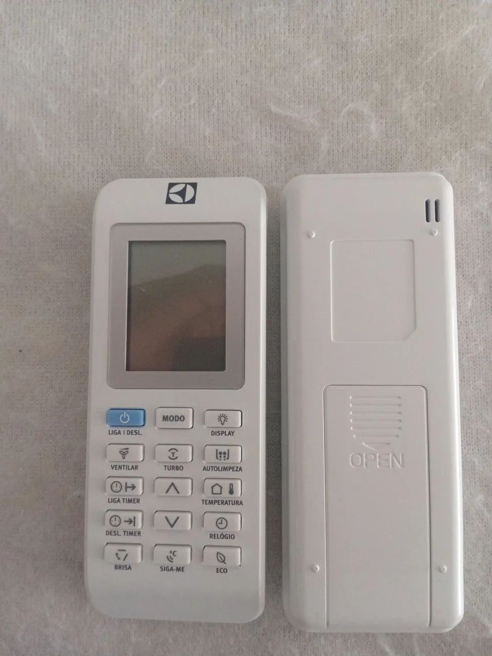 Controle remoto para ar-condicionado compatível com diversos modelos Electrolux  - Foto 2