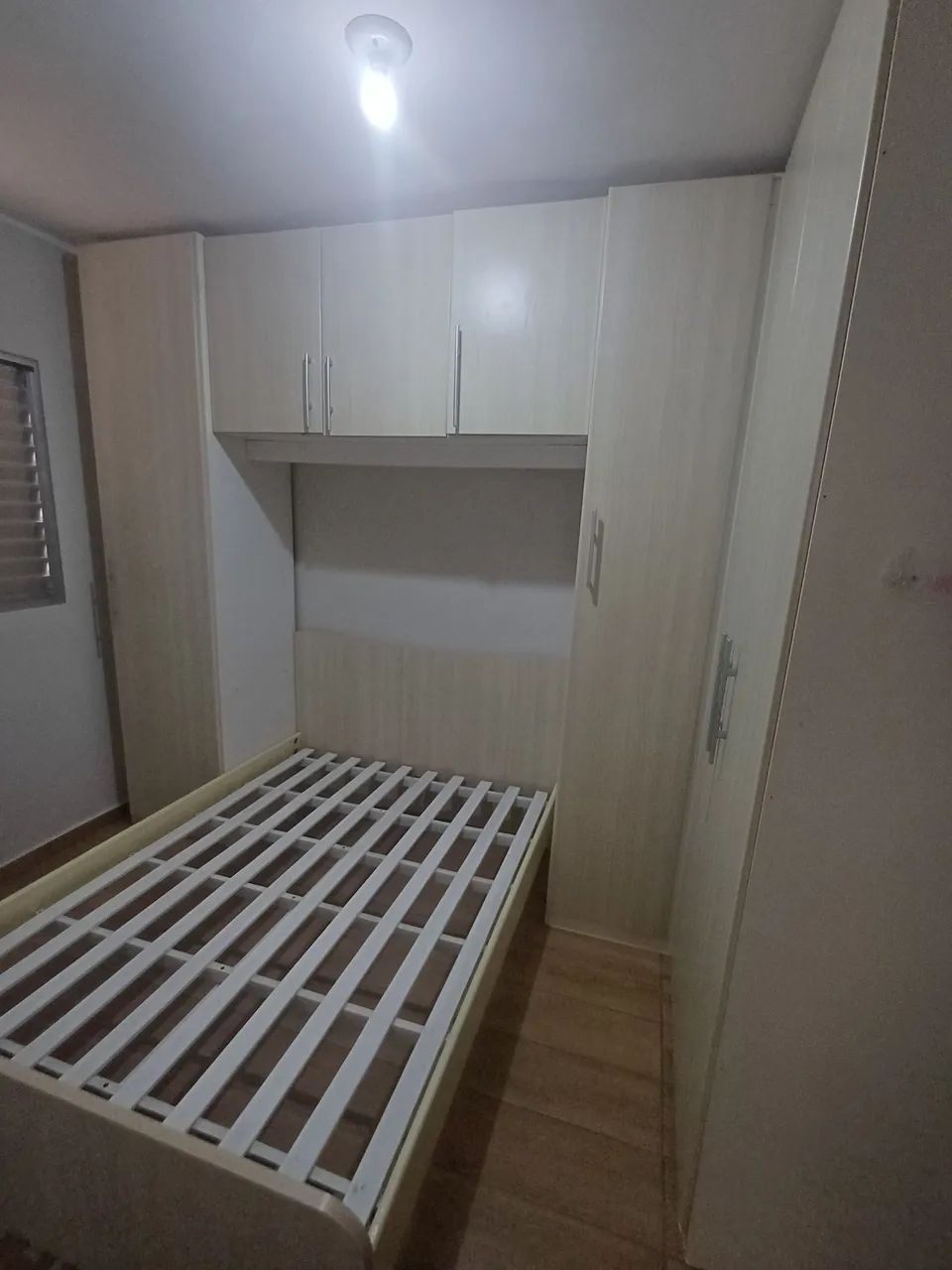 Guarda roupa com cama - Foto 5