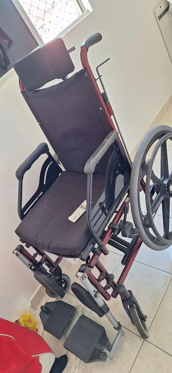 Cadeira de Roda - Foto 3