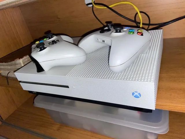 XBOX ONE S 1TB - Foto 4