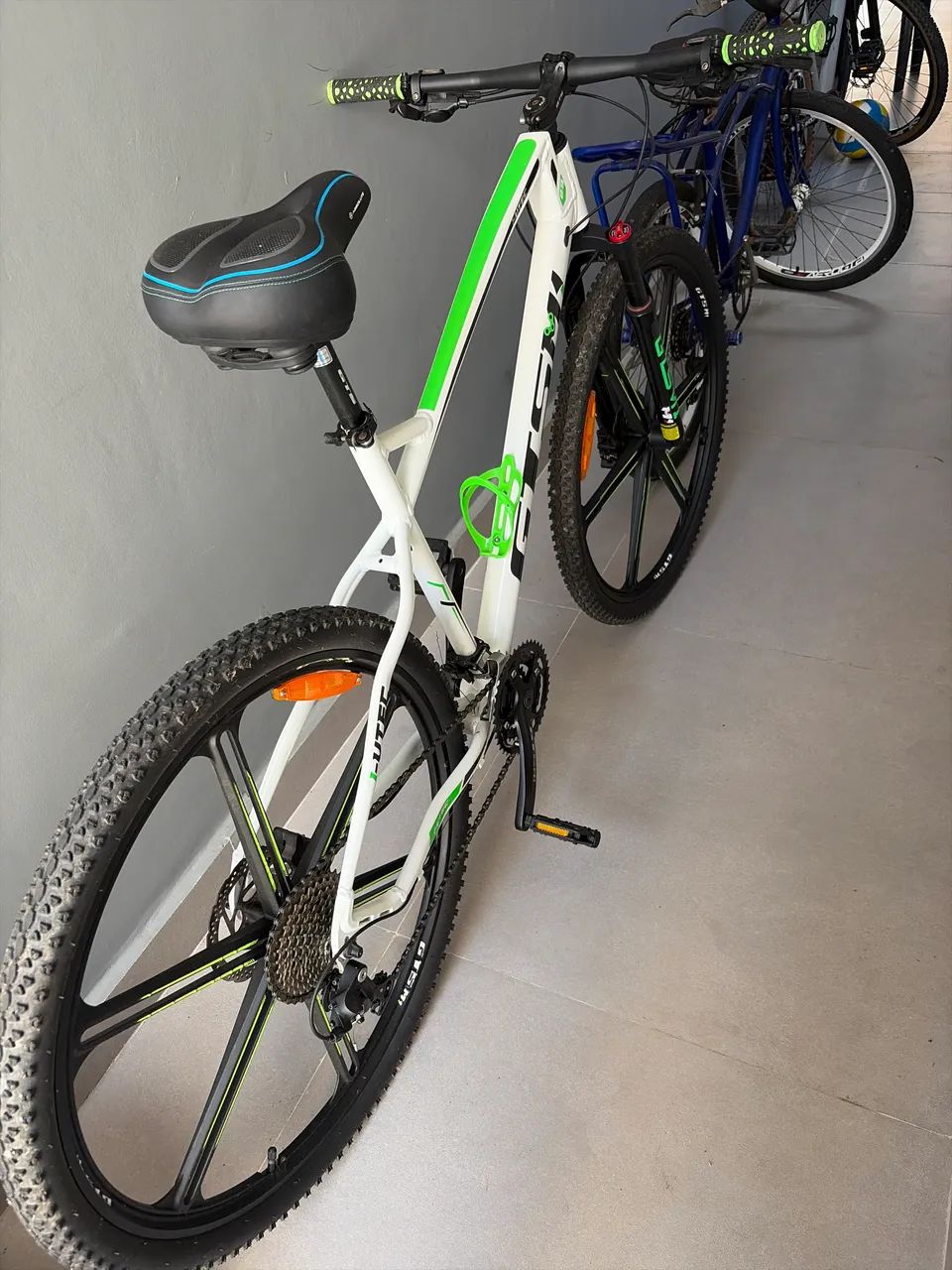 Bicicleta GTS aro 29 - Foto 2