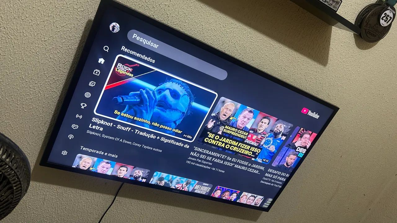 Tv smart 43 polegadas impecável, ( samsung )
