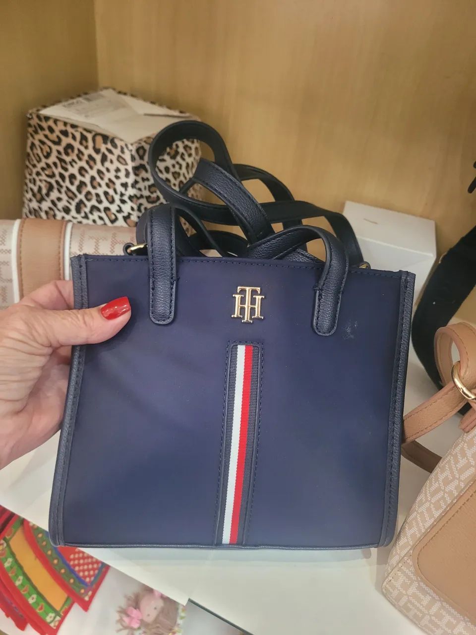 Bolsa de ombro tomy h