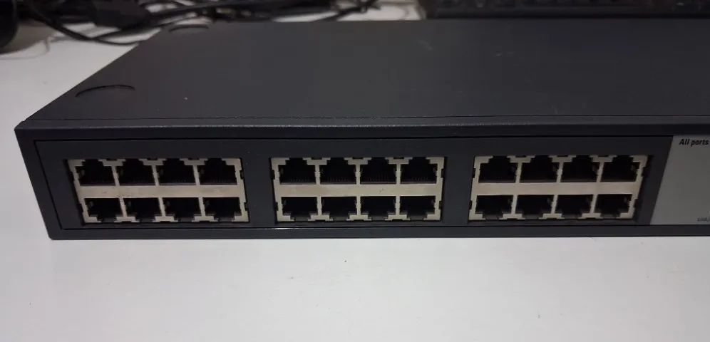 Switch 3com Baseline 2024 24 Portas 10/100 3C16471B - Foto 2