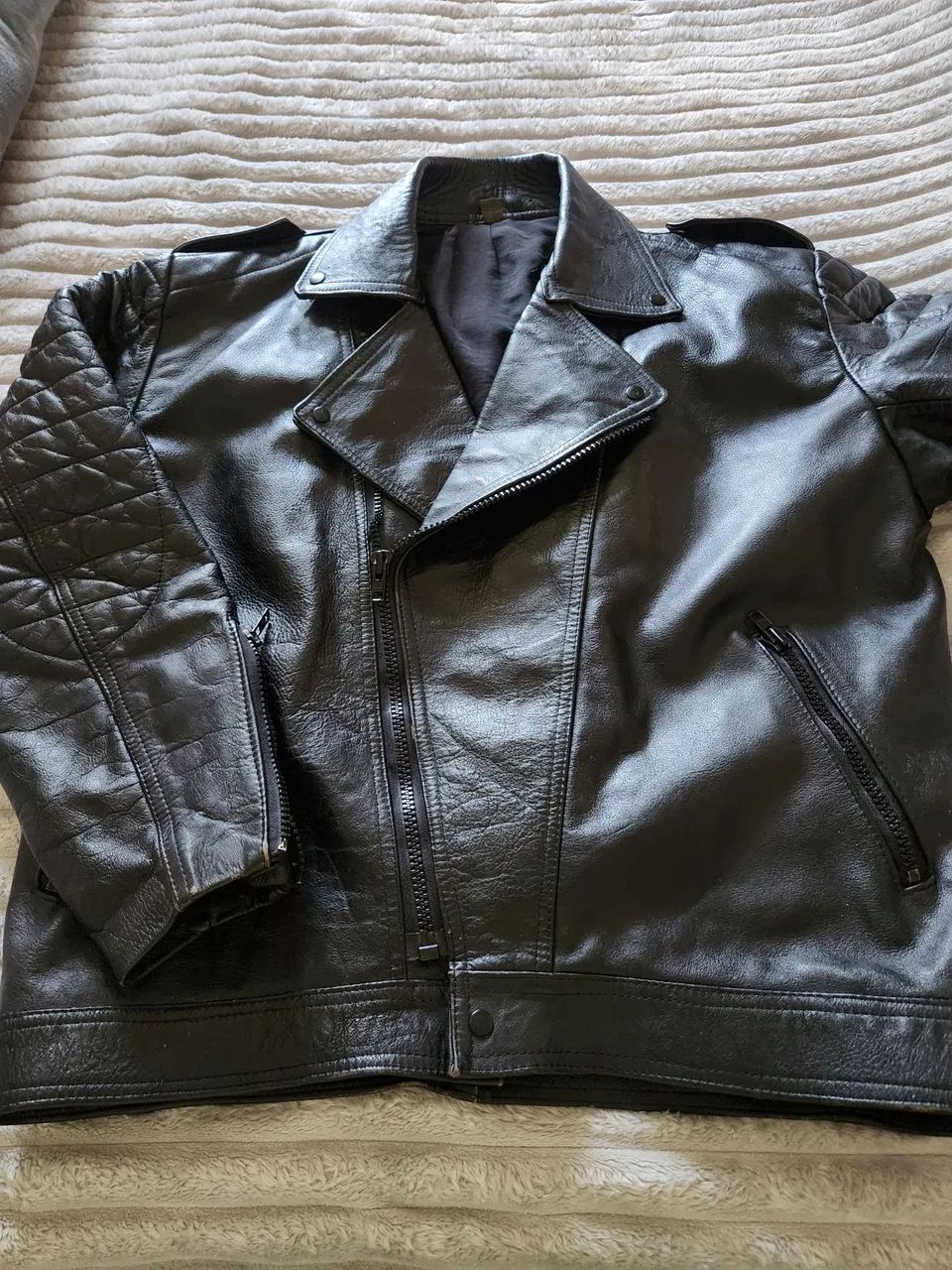Jaqueta de couro estilo motoqueiro  - Foto 4