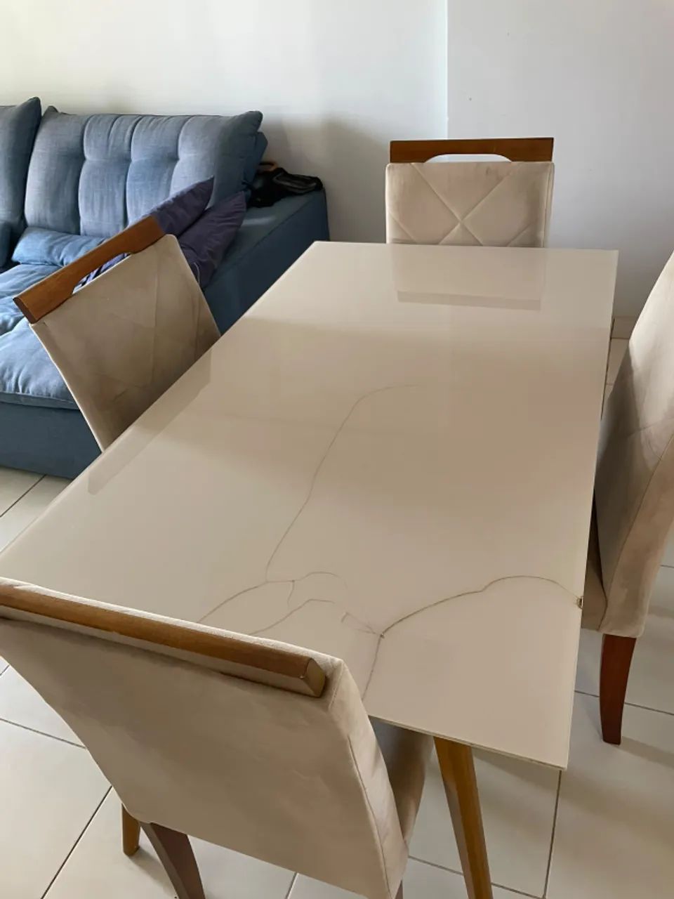 Mesa de Jantar com 4 Cadeiras