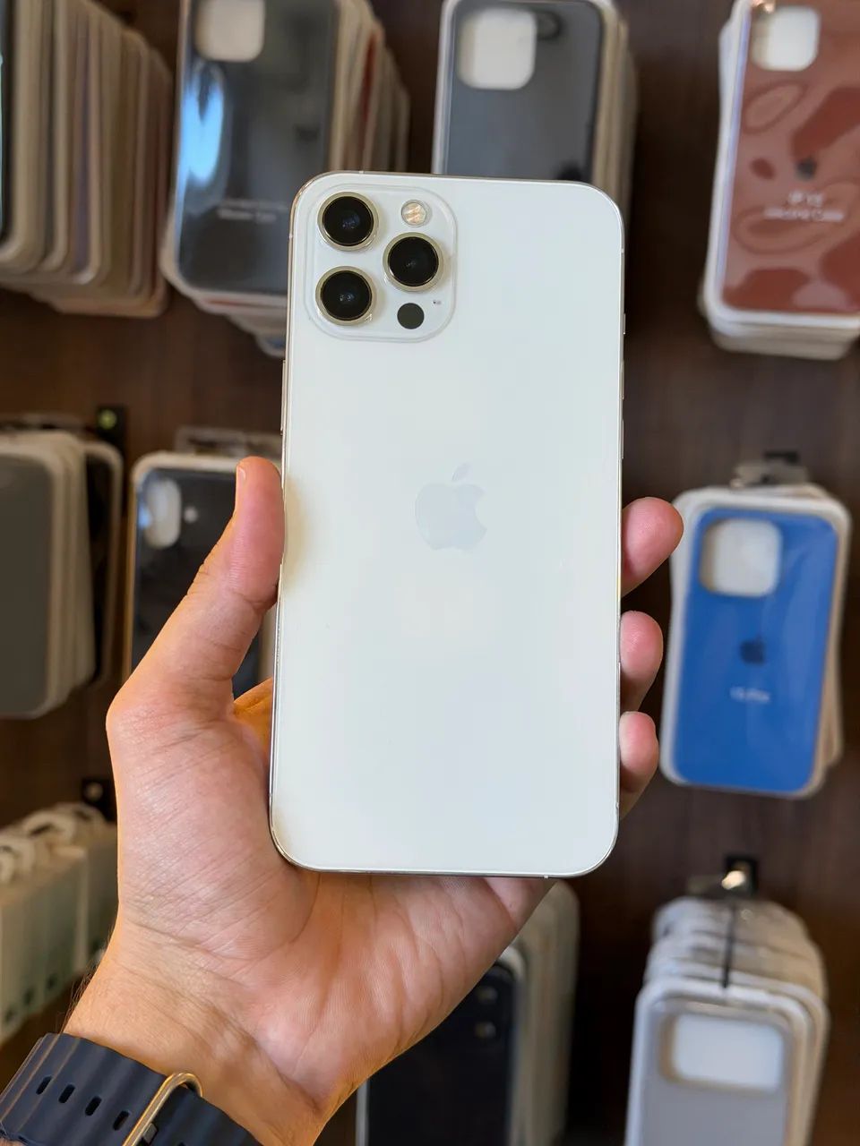 iPhone 12 Pro Max 256gb Silver Seminovo - Celulares e Smartphones