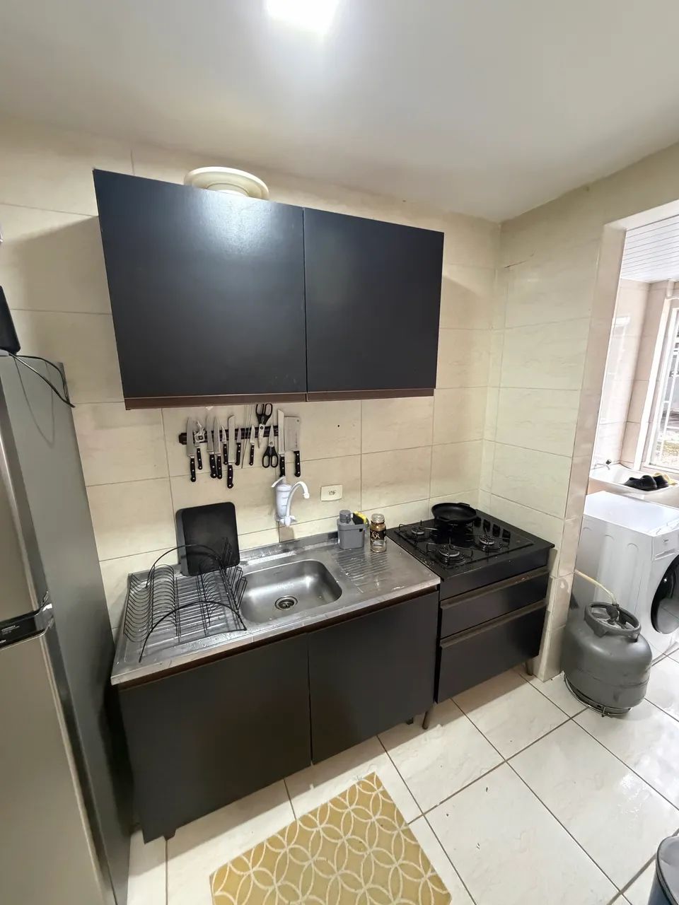 Quarto em apartamento coqueiros - Foto 5