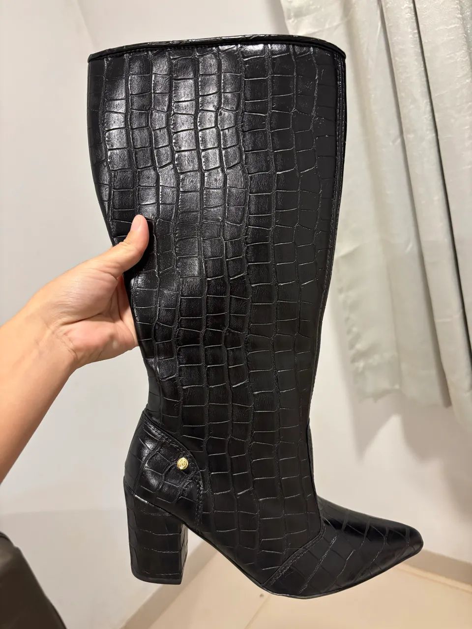 Bota Cano Longo Preta  - Foto 2