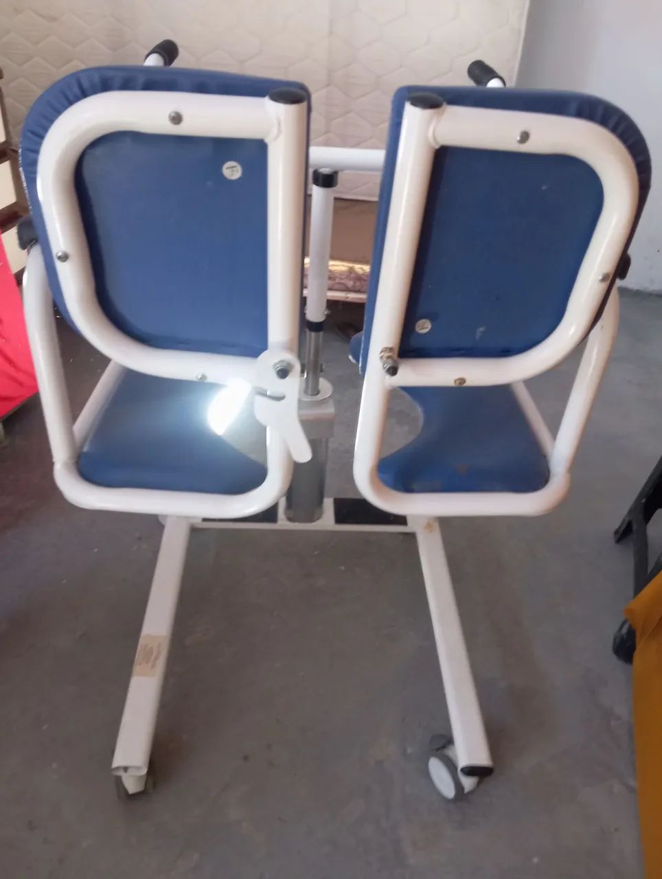 Cadeira de transferência 2 em 1. - Foto 2