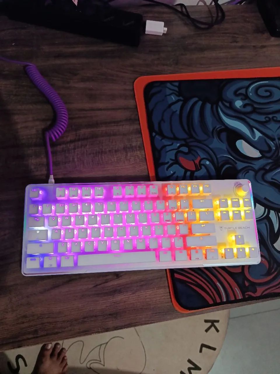 Teclado mecânico Turtle Beach Vulcan II TKL Pro  - Foto 2