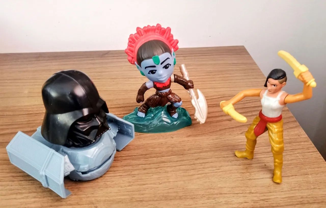 Lote 5 bonecos Disney coleções McDonald's - Foto 5