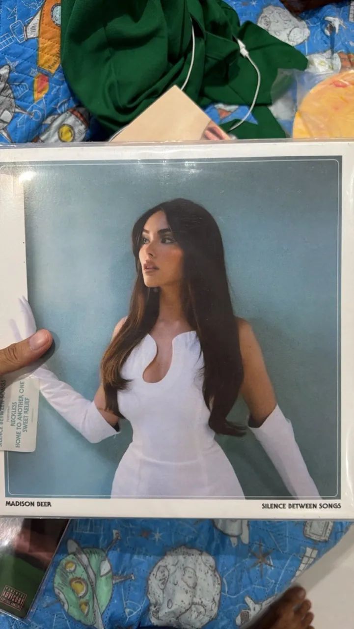 disco de vinil madison beer - silence between songs 