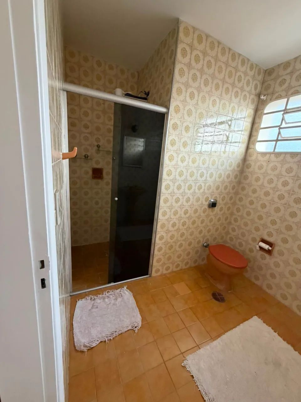     Suíte com Varanda + Ar-Condicionado | Água, Luz e Internet Inclusas - Foto 2
