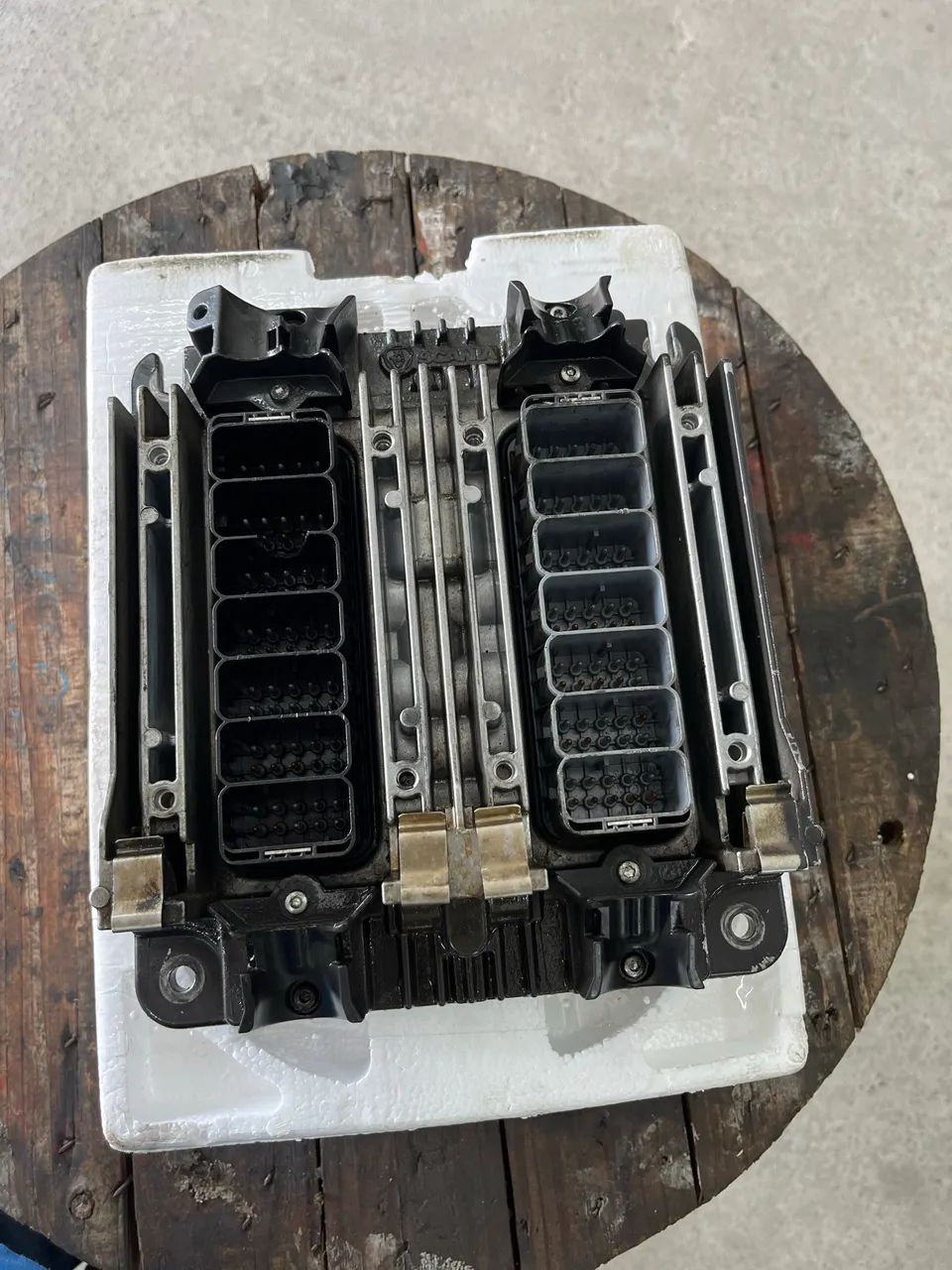Módulo  ECU Scania   PGR S450 /R450 - Foto 3