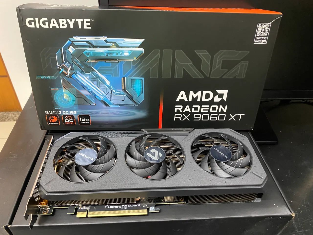 RADEON 9060XT 16GB  - Foto 3