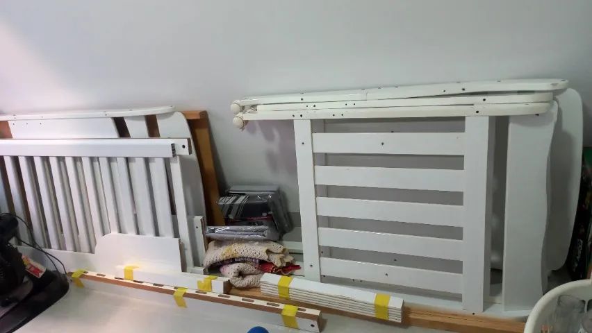 Vendo dois BERÇOS QUE VIRA CAMA SEMINOVOS