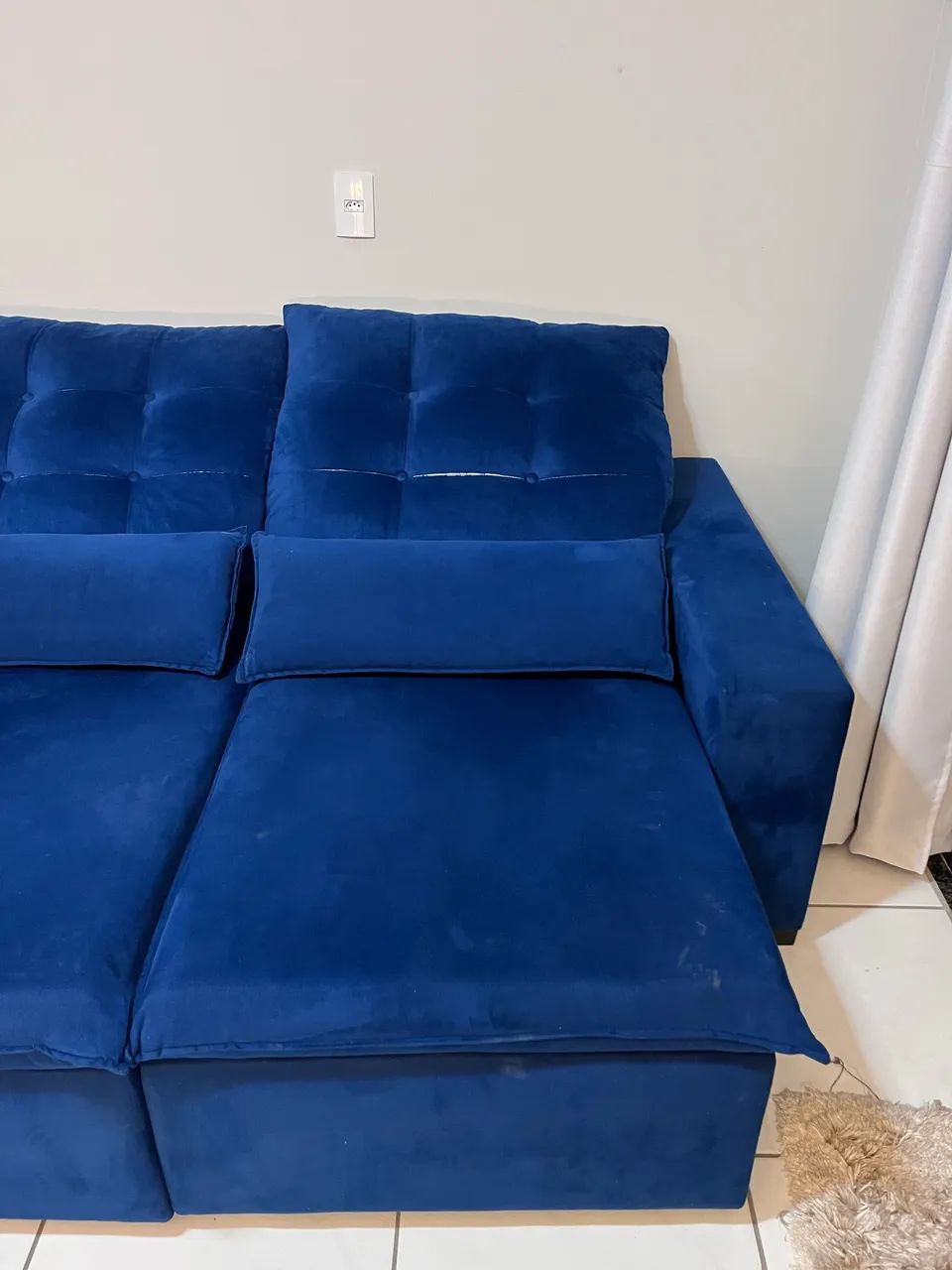 Sofá retrátil e reclinável 