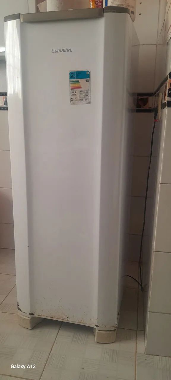 Vendo  geladeira 
