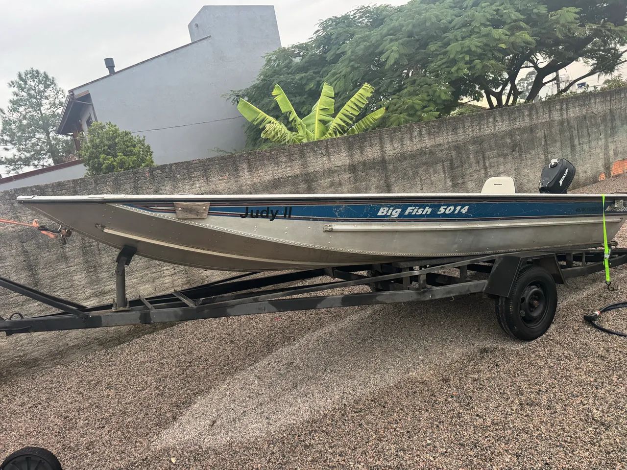 Lancha BigFish + Carretinha + Suzuki 30HP