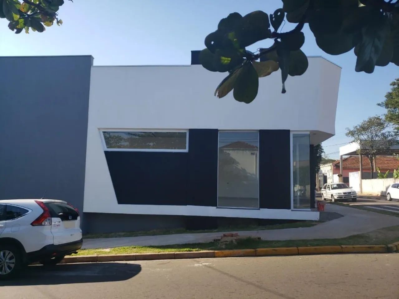 Salão à venda, 242 m² por R$ 700.000,00 - Vila Maristela - Presidente Prudente/SP