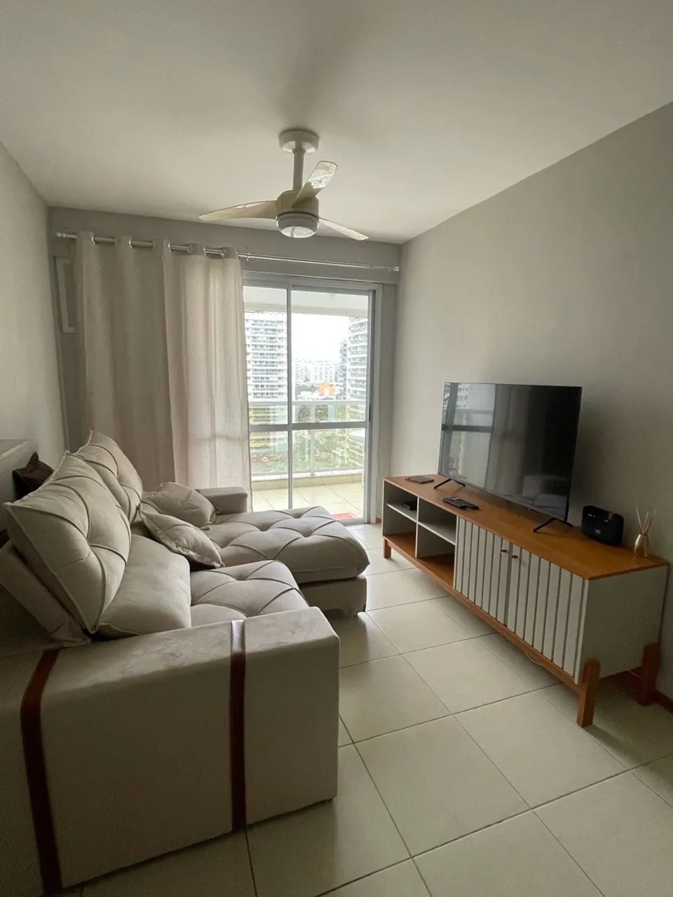Vendo sofá muito novo - Foto 3