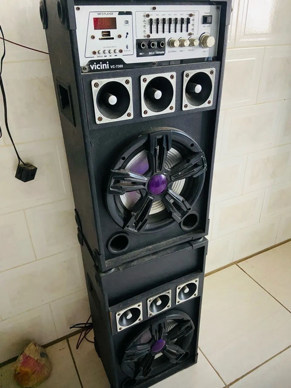Vendo caixa de som dupla com Bluetooth 