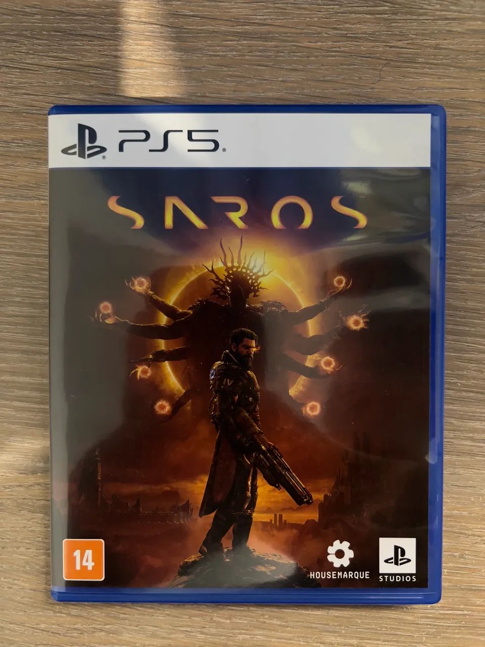 Saros PS5 - Usado
