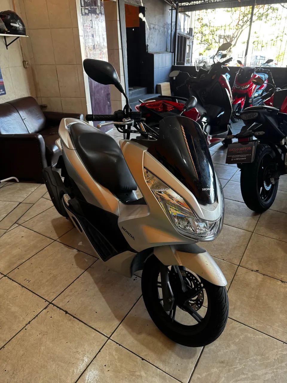 Honda PCX 150 - Foto 3