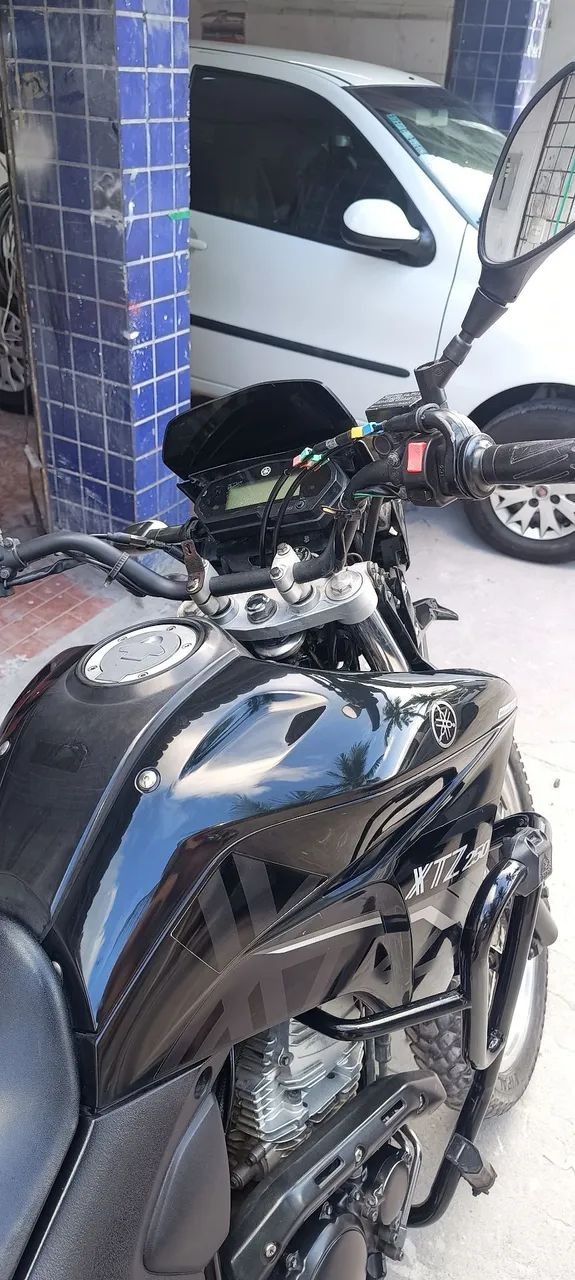 XTZ Lander 250  - Foto 3