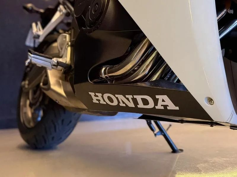 HONDA CBR 650F 2015 - Foto 4