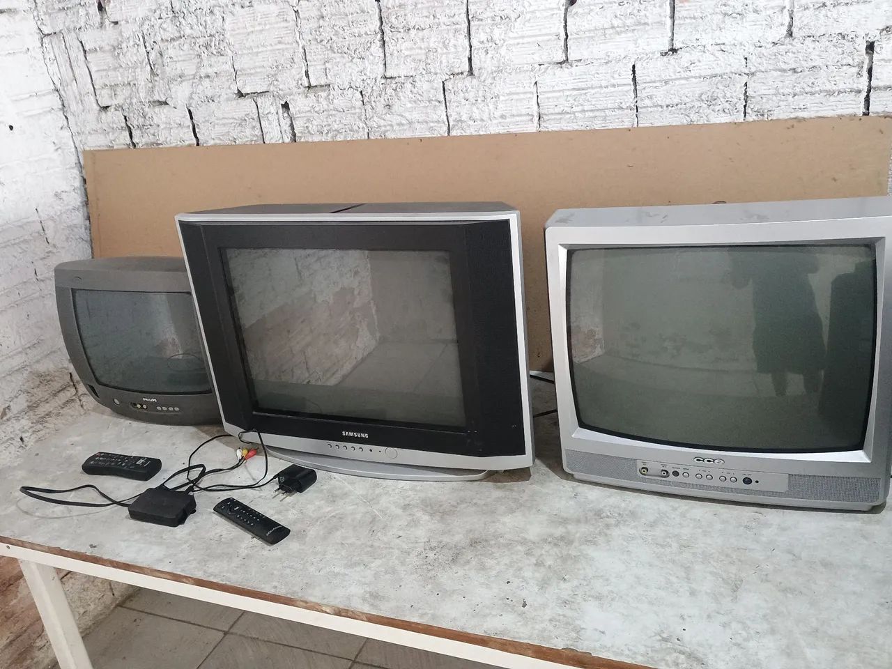 TV's de tubo e bebedouros