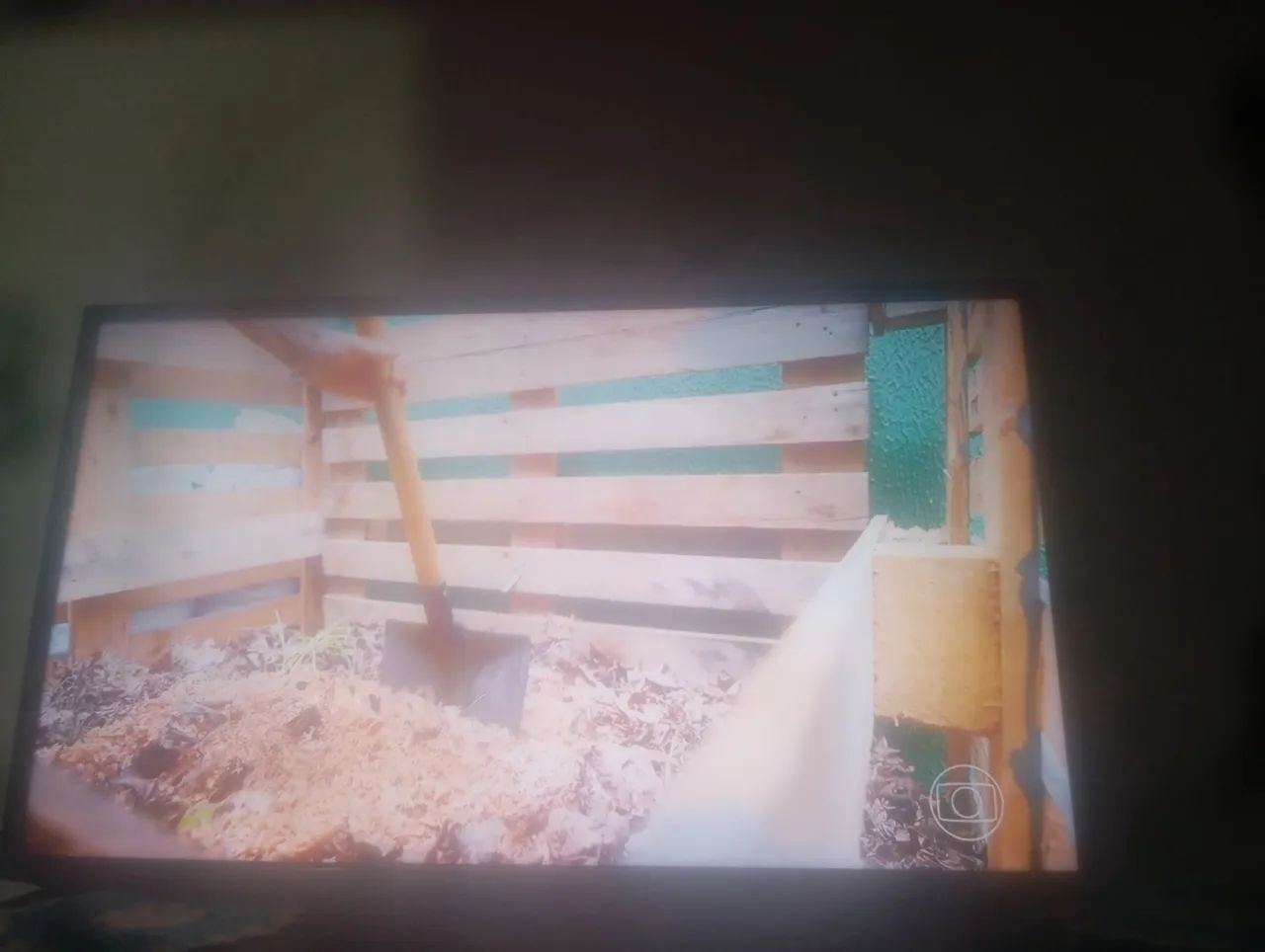 Vendo Tv Samsung 45 polegada não é smart meu ZAP pra contato *25 - Foto 2