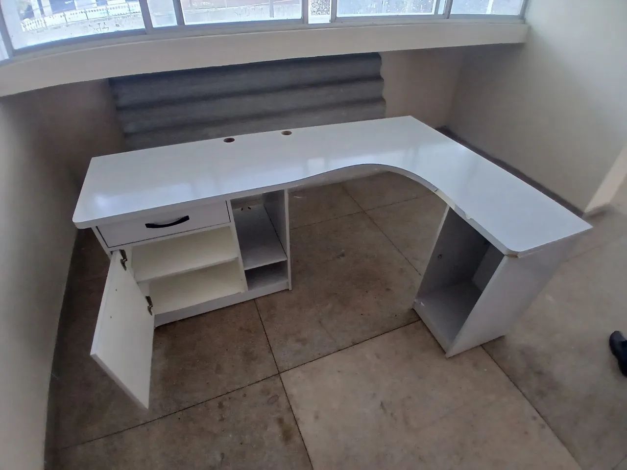 Birô de MDF em L branco - Foto 3