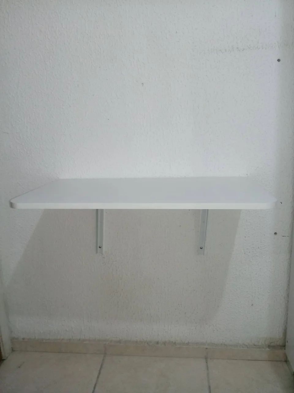 Mesa dobrável branca