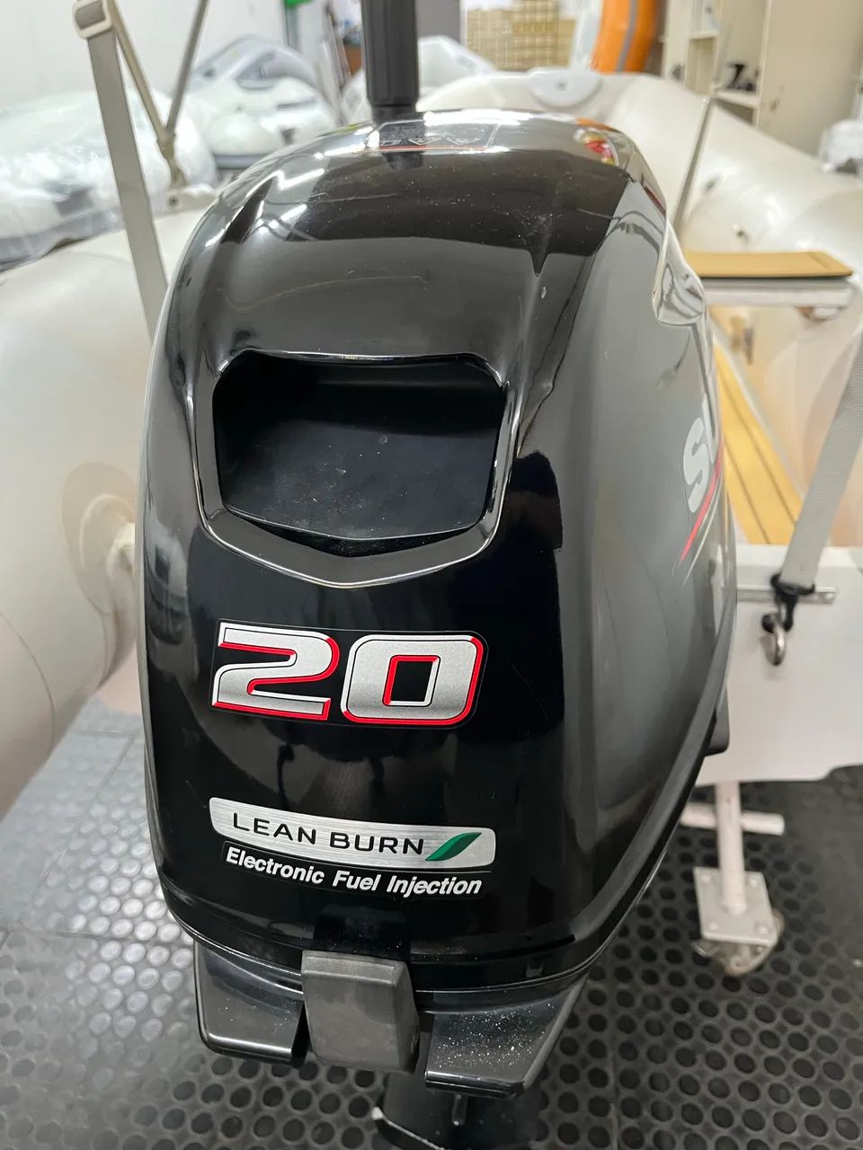 Motor de popa Suzuki 20 hp 4 tempos  - Foto 5