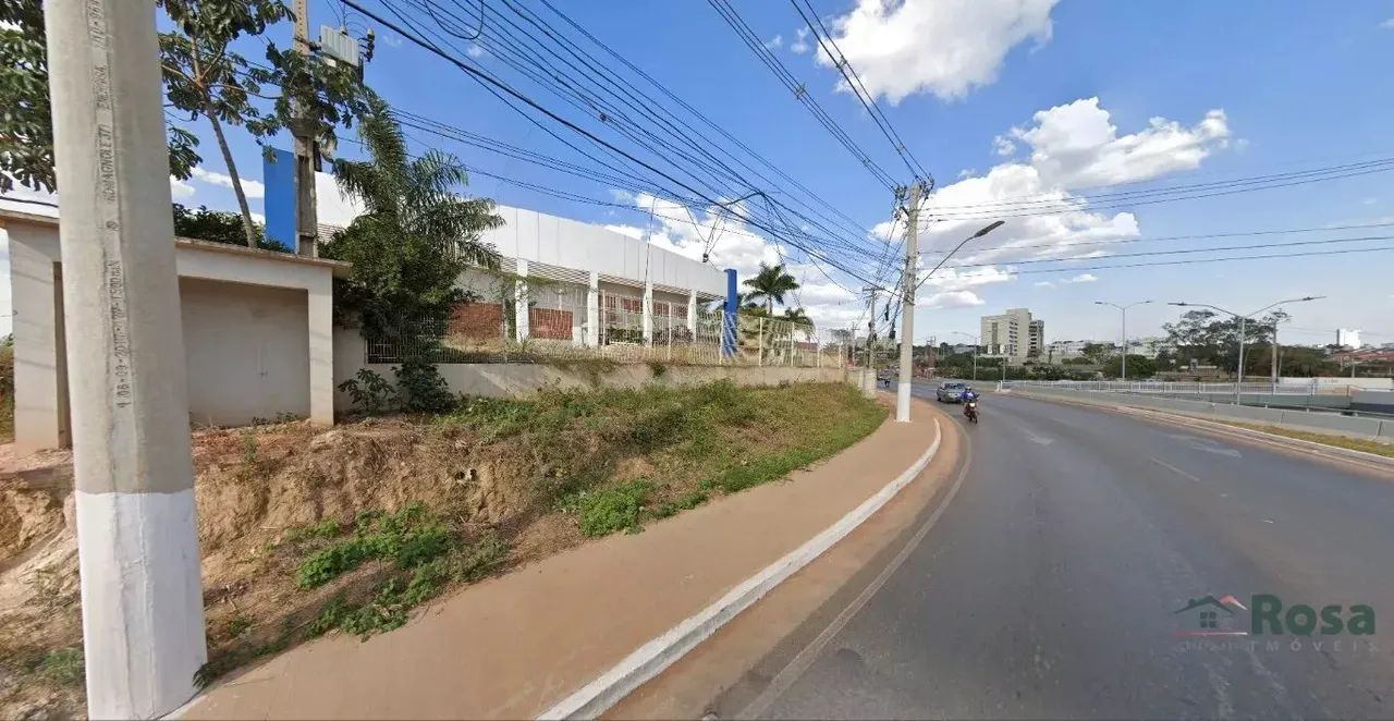 Terreno na Av. Rep Líbano, saída para Chapada
