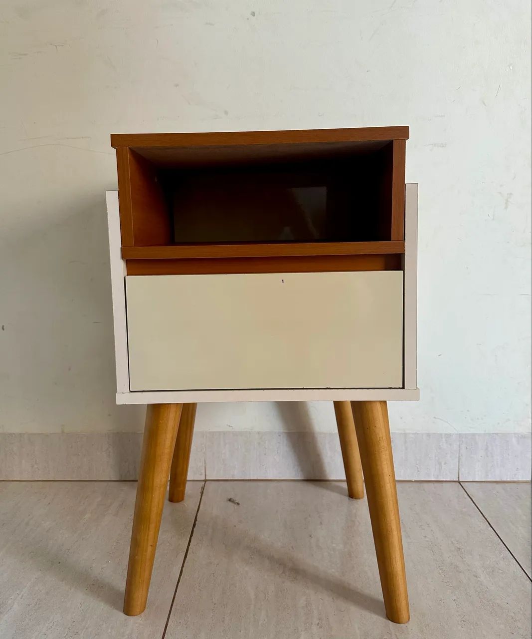 Mesa de Cabeceira 38x33/62,5