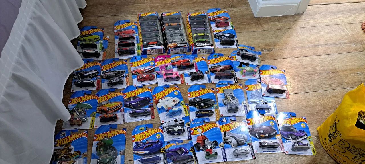 Carrinhos hotwheels coleção - Foto 2