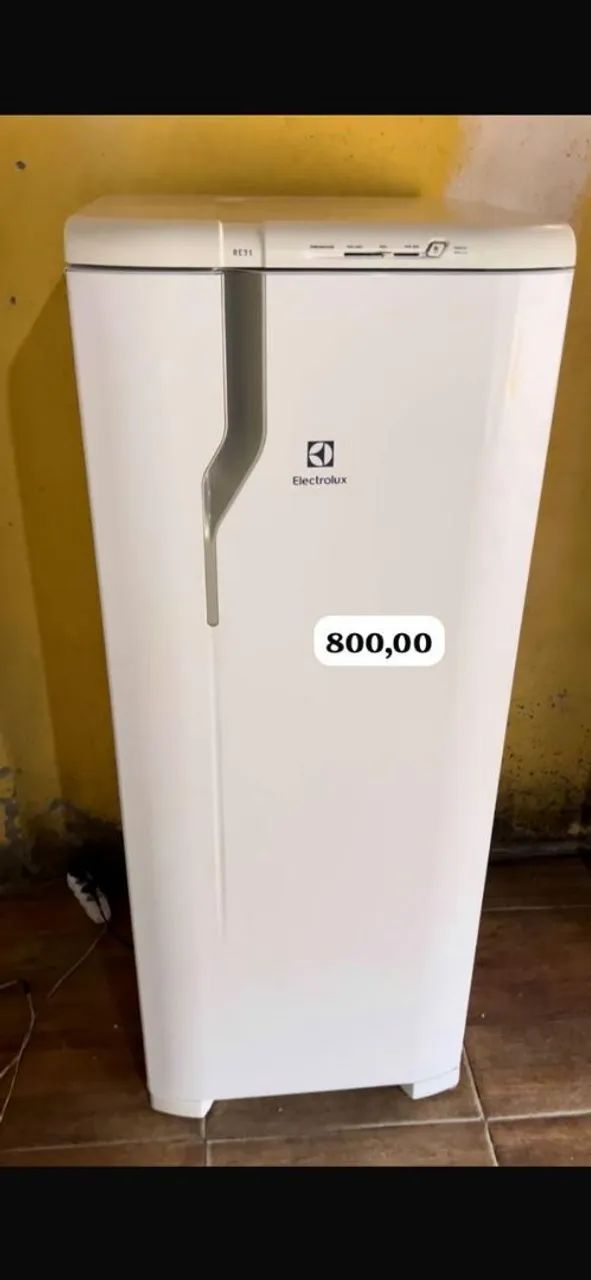 Geladeira Electrolux 220v semi nova ( ENTREGO ) 