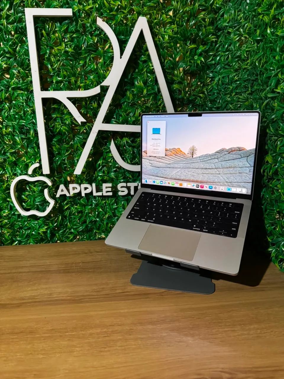 Macbook M1 Pro 14インチ 16GB/512GB MacBook Pro M1 Pro 14 inch 16gb ram 512gb SSD - Notebooks - Jardim
