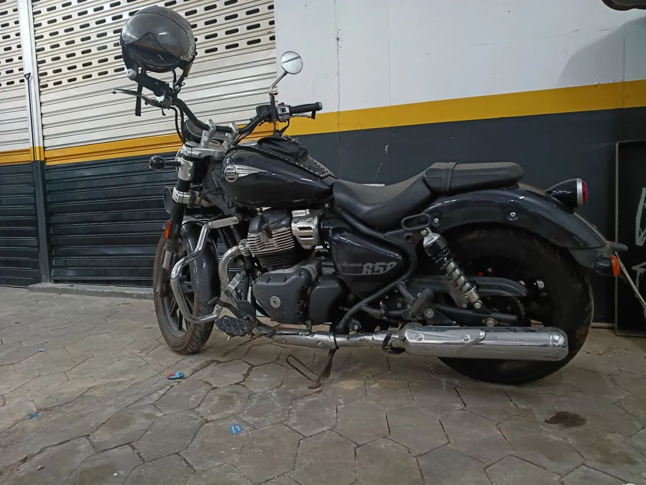 Supermeteor 650 Astral black