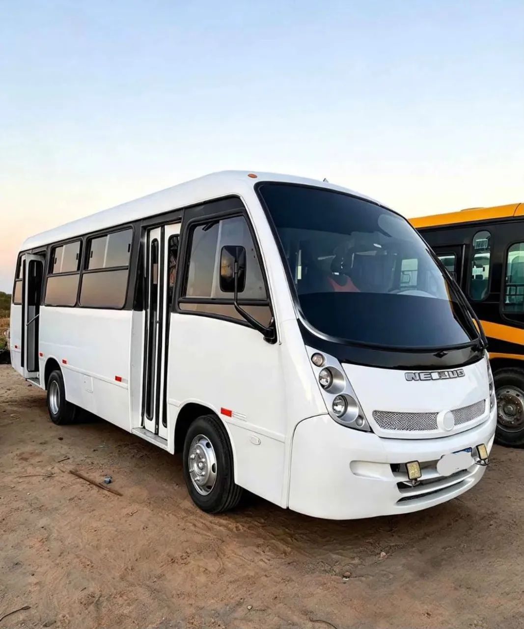 2004 Neobus Thunder+ - Foto 2